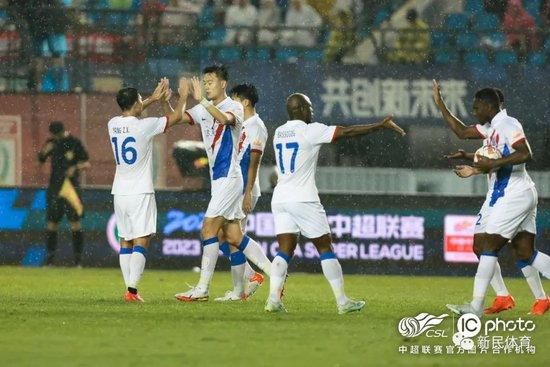 五月樱唇电影